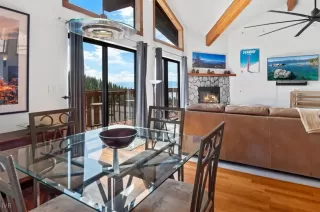 Photo #6: 1016746 Listing