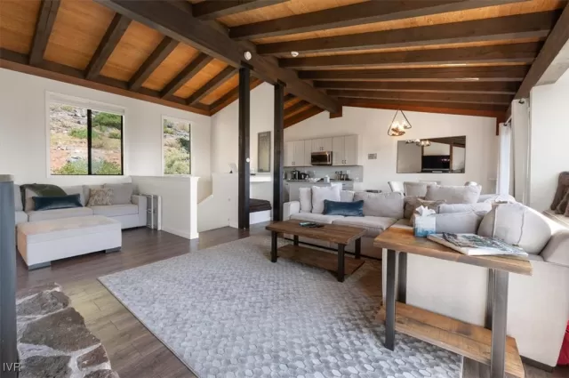 MLS: 1016748 Condo For Sale