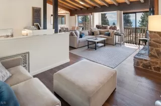 Photo #5: 1016748 Listing