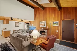 Photo #2: 1016765 Listing