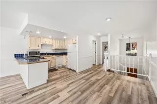 Photo #5: 1016816 Listing 