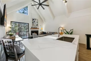 Photo #5: 1016852 Listing 