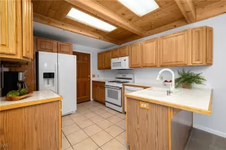 Photo #5: 1016857 Listing 