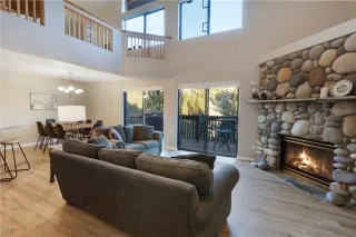 Photo #2: 1016866 Listing