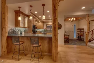 Photo #4: 1016901 Listing