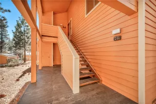 Photo #3: 1016906 Listing