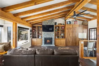 Photo #5: 1017994 Listing