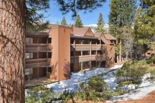 More Details about MLS # 1018016 : 335 SKI WAY 297
