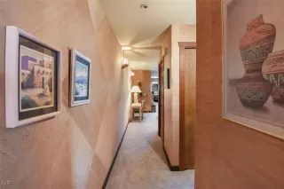 Photo #6: 1018016 Listing