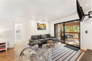 Photo #3: 1018020 Listing