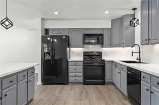 Photo #4: 1018040 Listing 