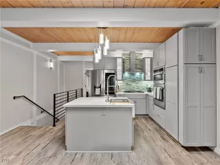 Photo #3: 1018055 Listing 