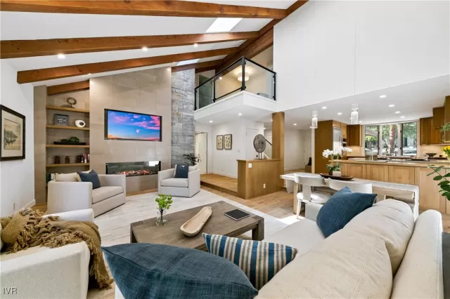 MLS: 1018063 Condo For Sale