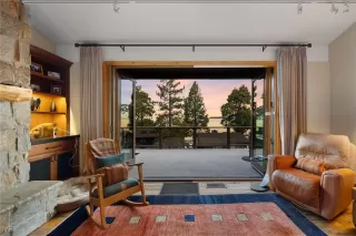 More Details about MLS # 1018092 : 549 LAKESHORE BOULEVARD 9