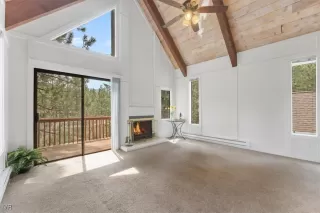 Photo #2: 1018105 Listing