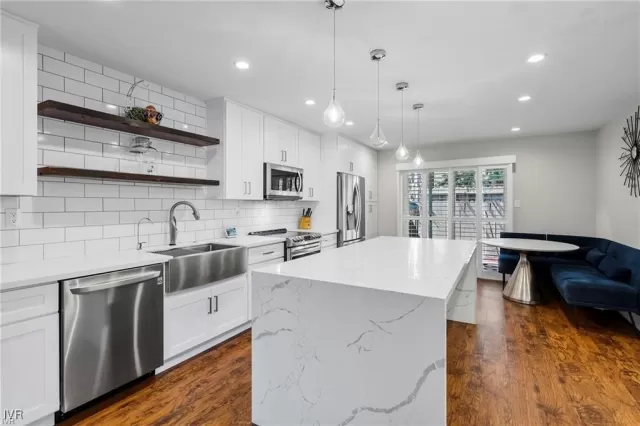 MLS: 1018159 Condo For Sale