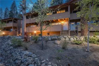 Photo #1: 1018159 Listing