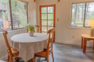 Photo #6: 1018169 Listing