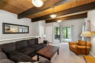 Photo #5: 1018178 Listing 