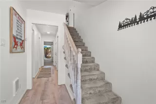 Photo #1: 1018271 Listing