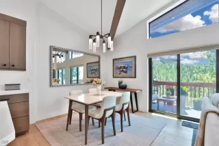 Photo #4: 1018356 Listing 