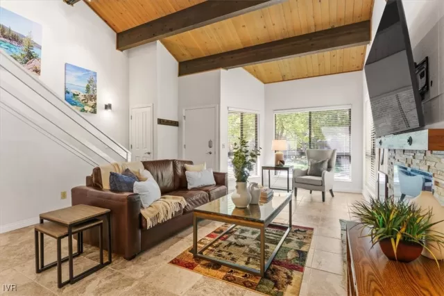 MLS: 1018372 Condo For Sale