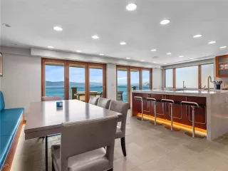 Photo #6: 1018377 Listing 