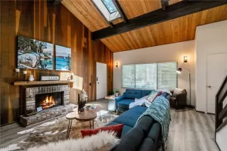 Photo #1: 1018432 Listing 