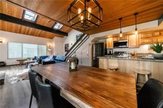 Photo #6: 1018432 Listing 