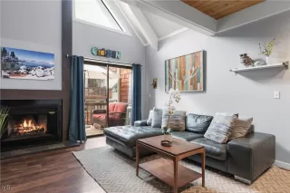 More Details about MLS # 1018459 : 989 TAHOE BOULEVARD 61