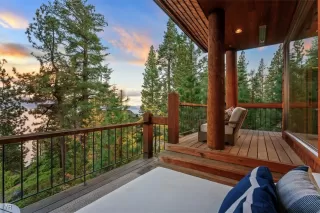 Photo #4: 1018522 Listing