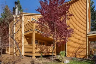 Photo #3: 1018540 Listing