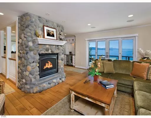 MLS: 938615 Condo For Sale