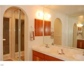 Photo #4: 939149 Listing 