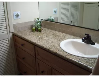 Photo #5: 939195 Listing