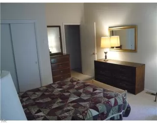 Photo #5: 939854 Listing