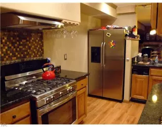 Photo #3: 939960 Listing