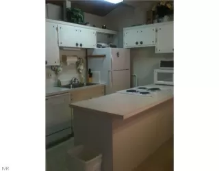 Photo #4: 940166 Listing