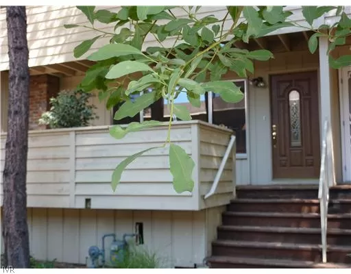 MLS: 940257 Condo For Sale