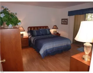 Photo #4: 940257 Listing 