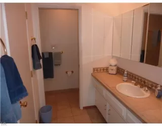 Photo #6: 940257 Listing 