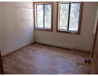 Photo #5: 940354 Listing