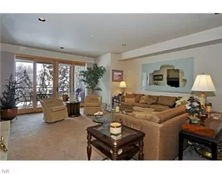 Photo #2: 940360 Listing 