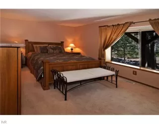 Photo #6: 940374 Listing