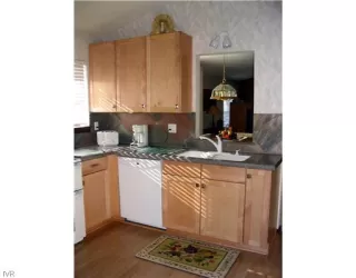 Photo #6: 940376 Listing 