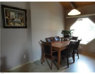 Photo #4: 940401 Listing