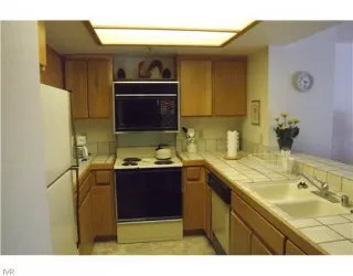 Photo #1: 940563 Listing