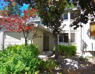 Photo #5: 940581 Listing