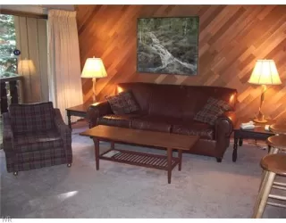 Photo #2: 940632 Listing