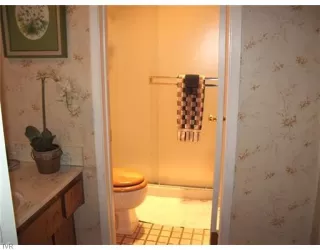 Photo #4: 940632 Listing